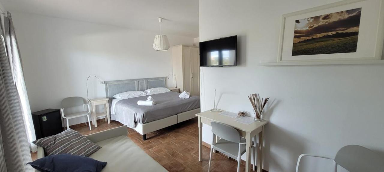 Uliwood Hotel Калтанисета Екстериор снимка