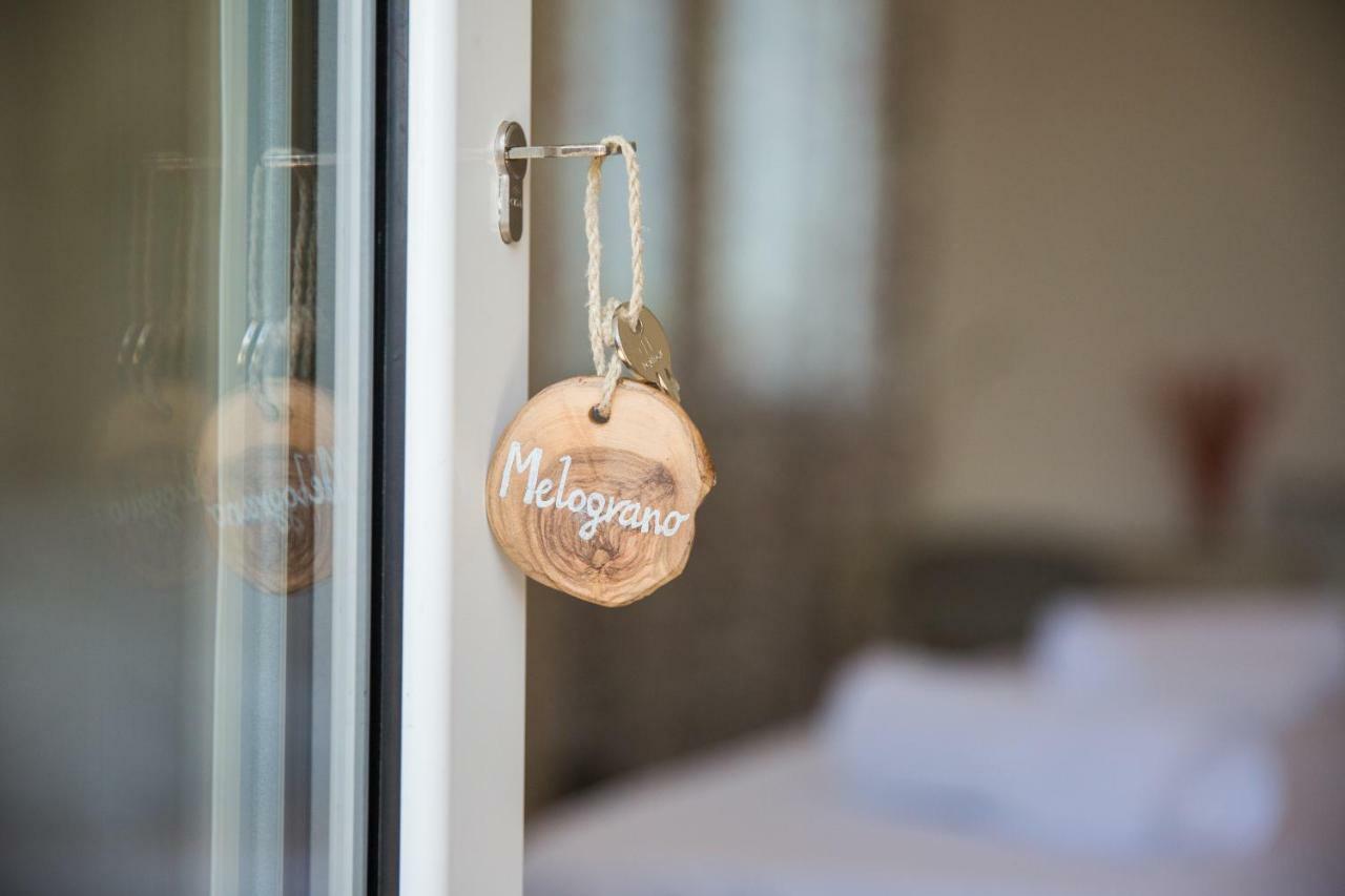 Uliwood Hotel Калтанисета Екстериор снимка